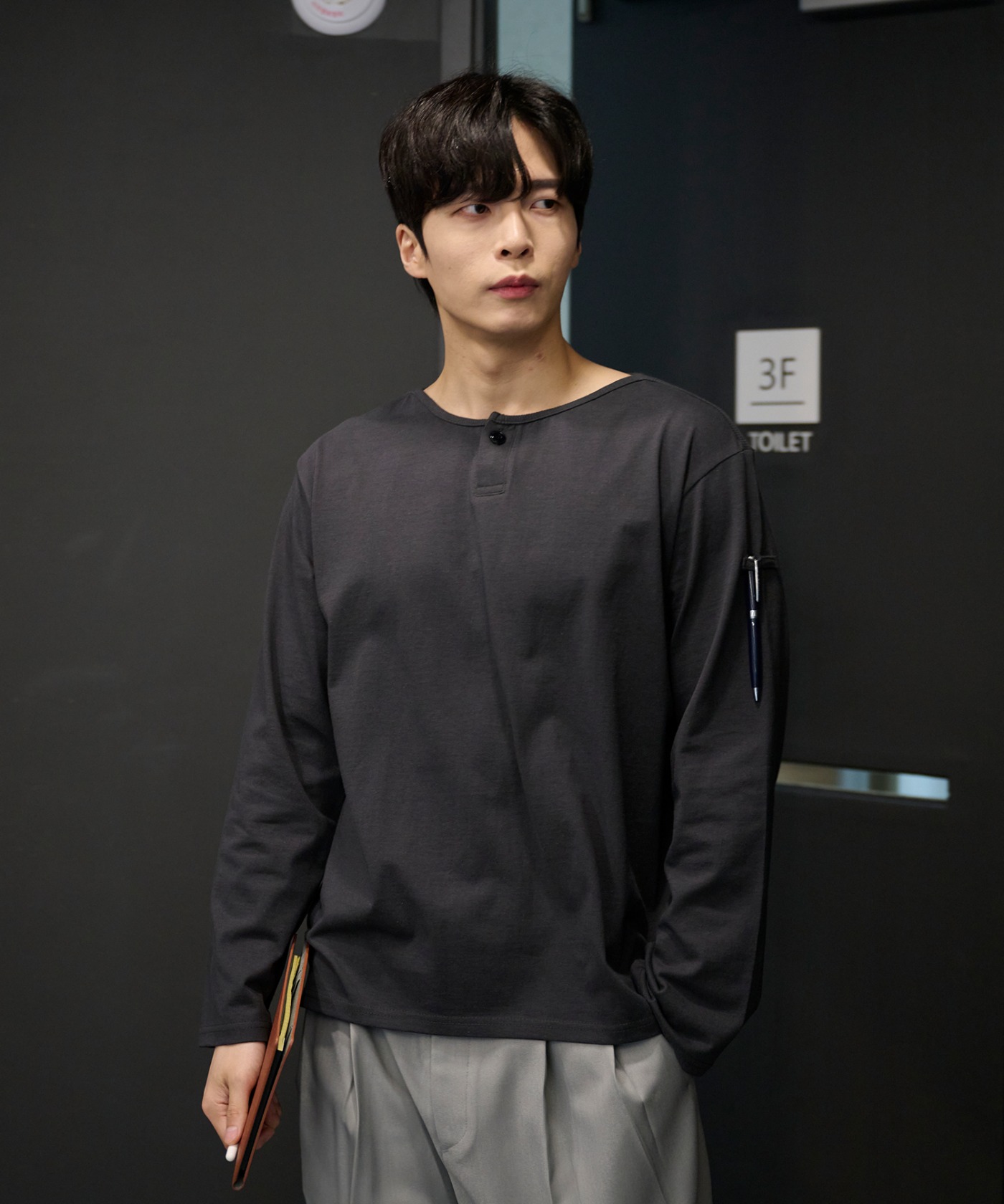 Rest long-sleeve henry neck T-shirts _ Charcoal